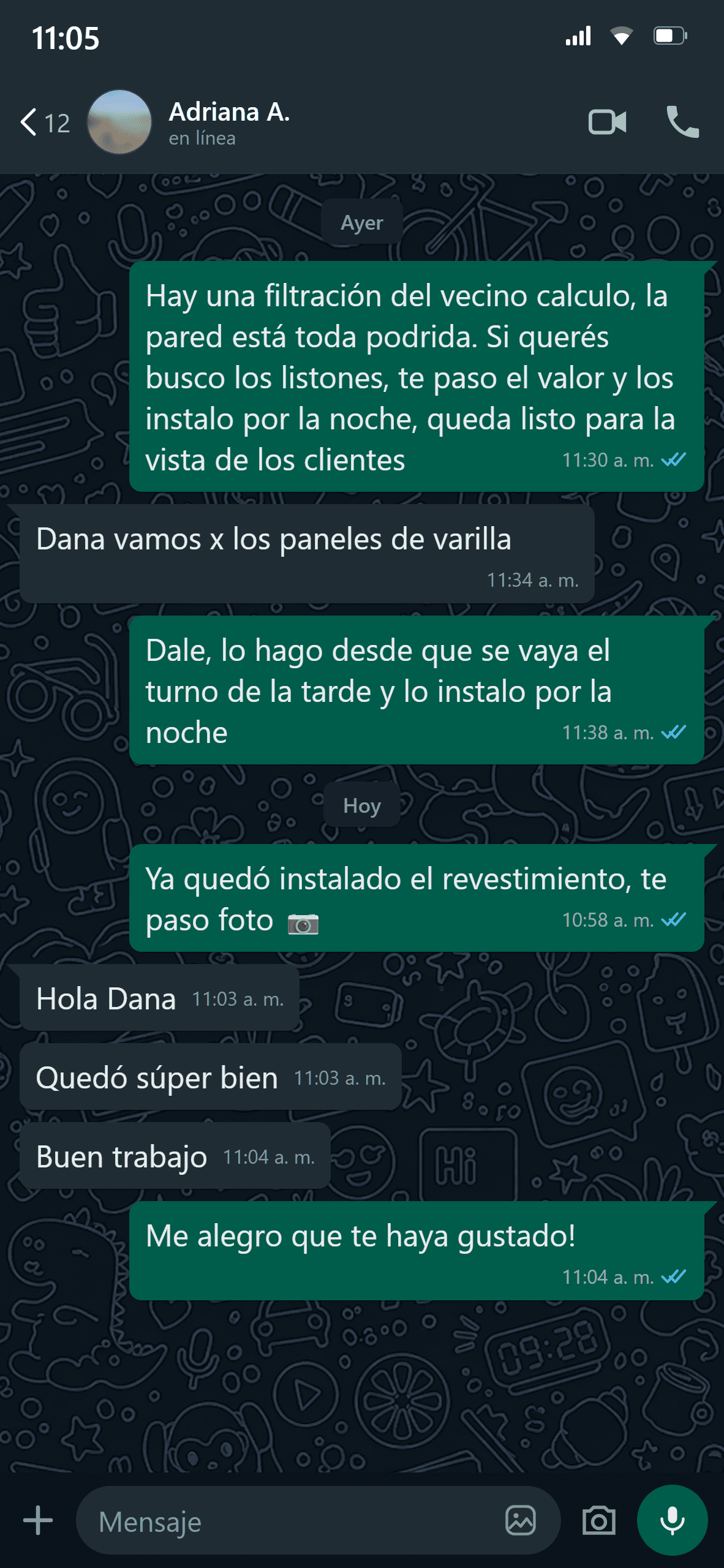 Chat de WhatsApp con Adriana sobre el revestimiento instalado de noche sin frenar la operación: 'Quedó súper bien. Buen trabajo.'